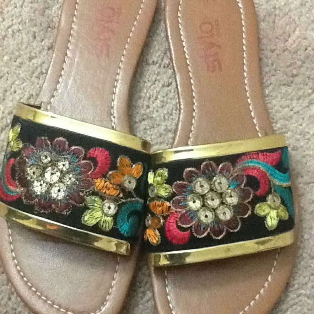 Sandal